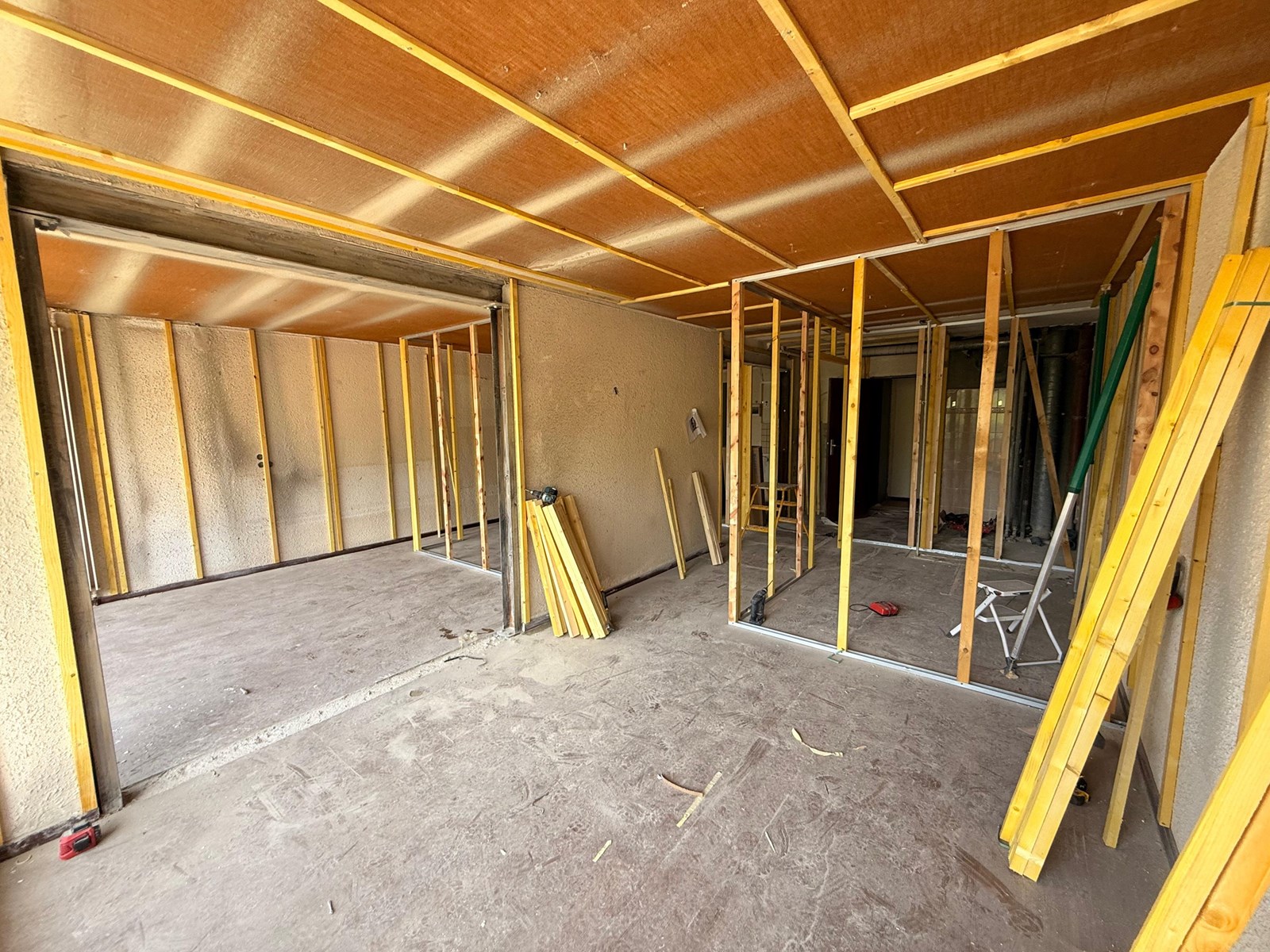 LA CLUSAZ CHANTIER